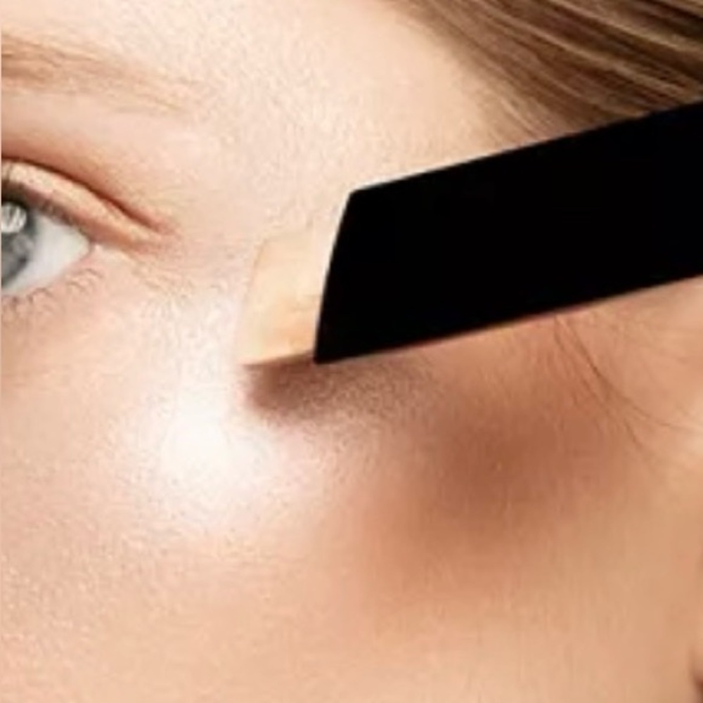 Hourglass Vanish Flash Highlighting Stick in Rose Gold Flash - Picture 6 of 7